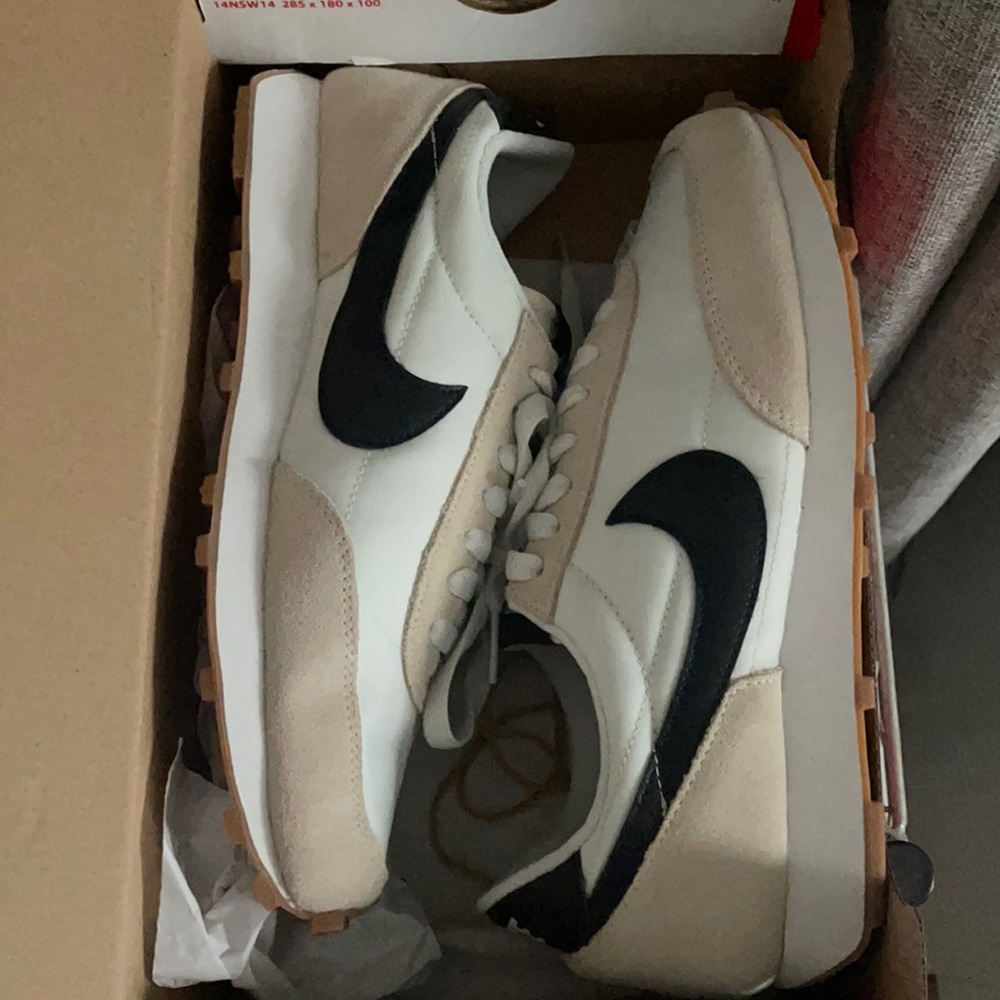Nike Day Break Sneakers